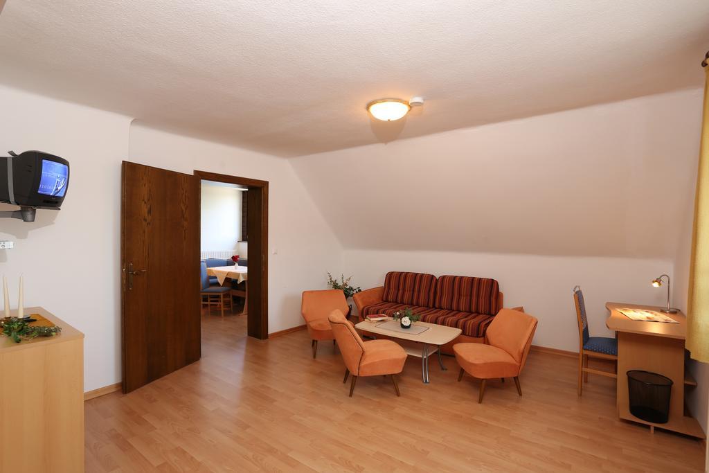 Hofer Guest House Villach Bilik gambar